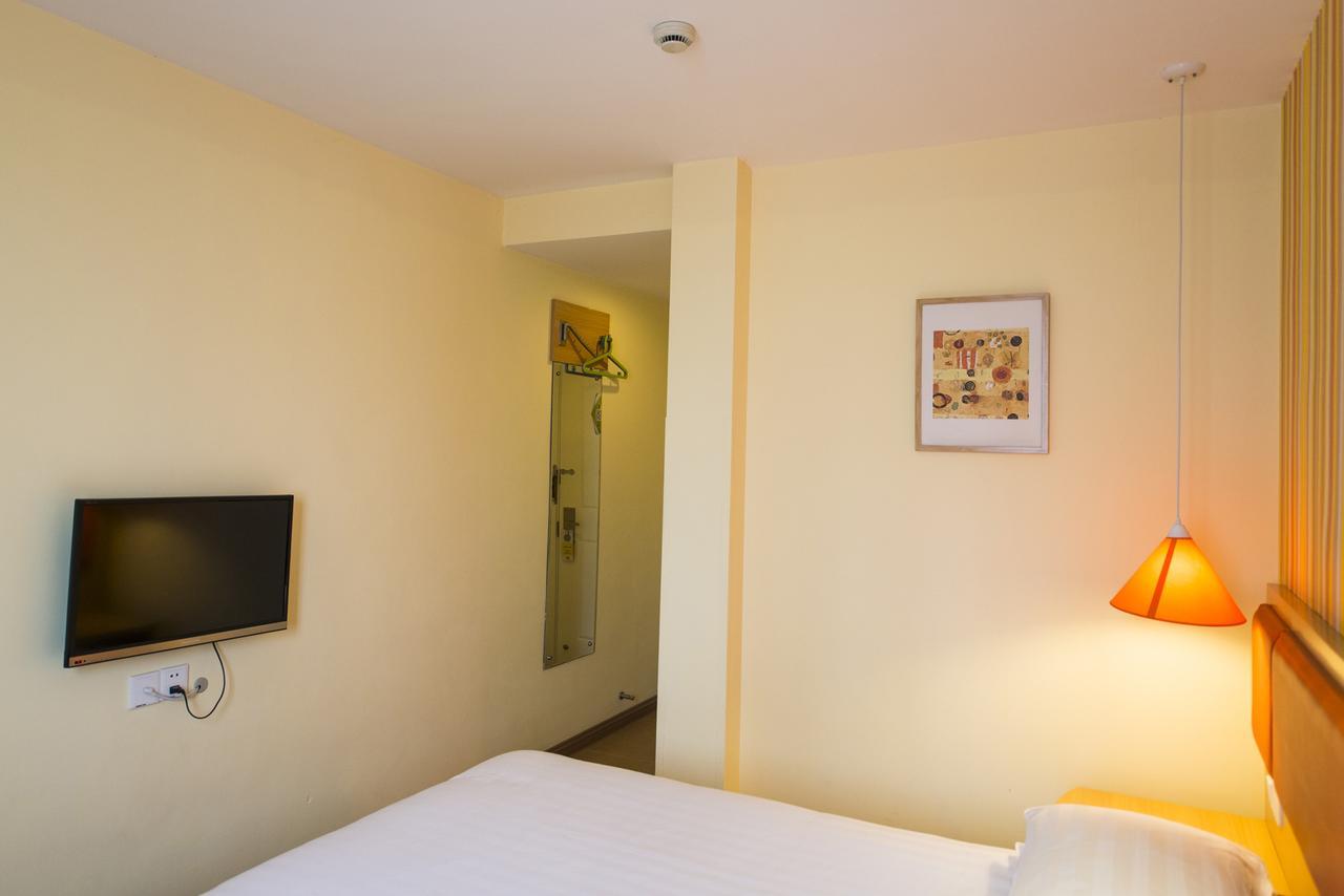 Home Inn Chongqing Nanping Pedestrian Street Branch エクステリア 写真